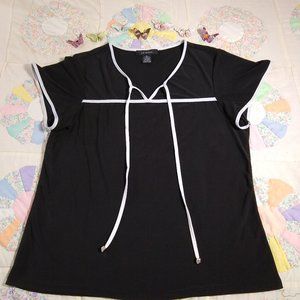 Liz McCoy | Short Sleeve Top | Size XL 🦋